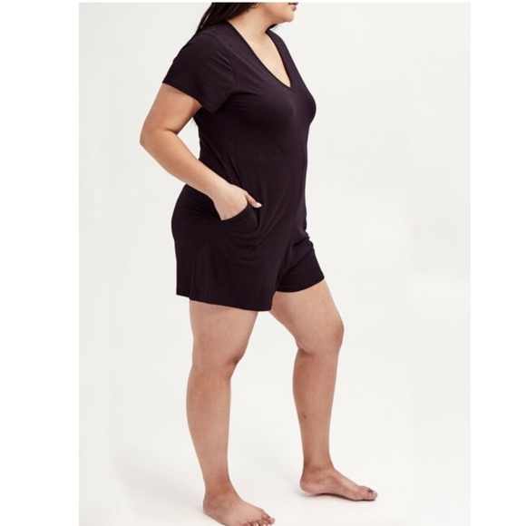 Smash+Tess Sunday Shorty Romper with Pockets - Picture 4 of 7